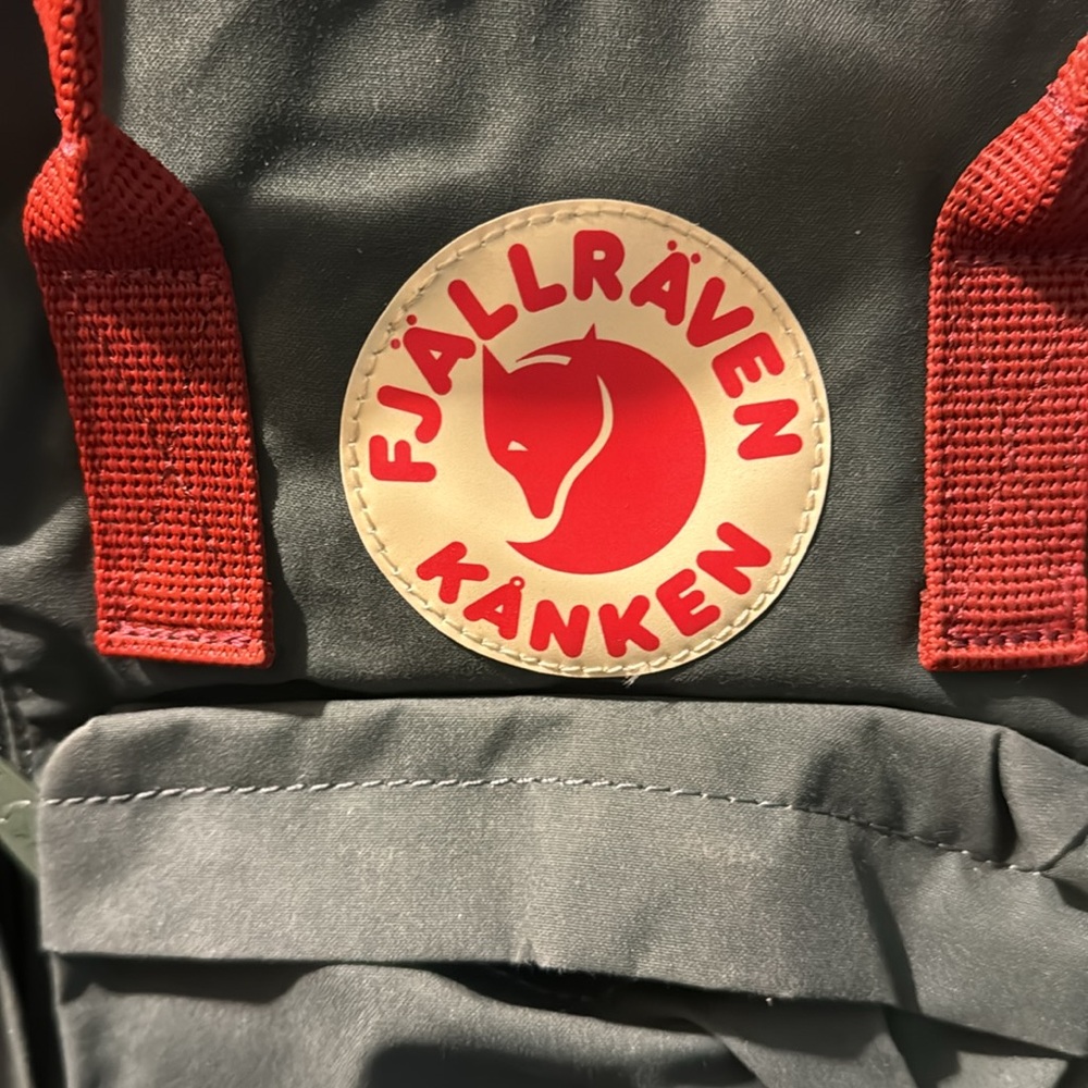 Fjallraven Kanken mini vintage green and red logo backpack - Picture 4 of 16